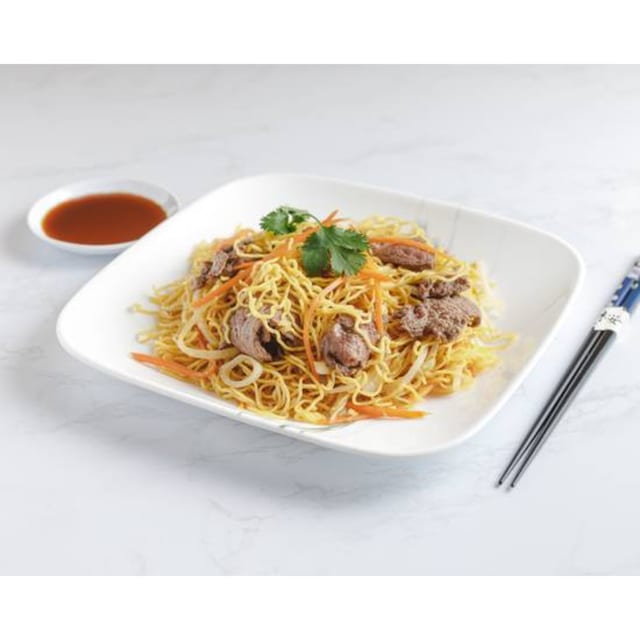 N7. Soft Egg Noodles with Beef.