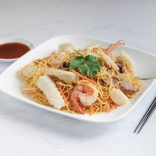 N8. Soft Egg Noodles with Shrimp